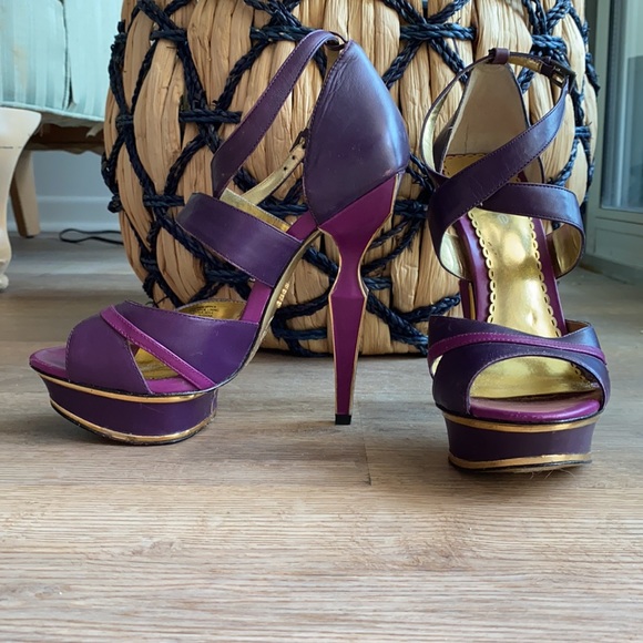 VERY SEXY PURPLE AND GOLD BEBE PLATFORMS - Picture 4 of 11